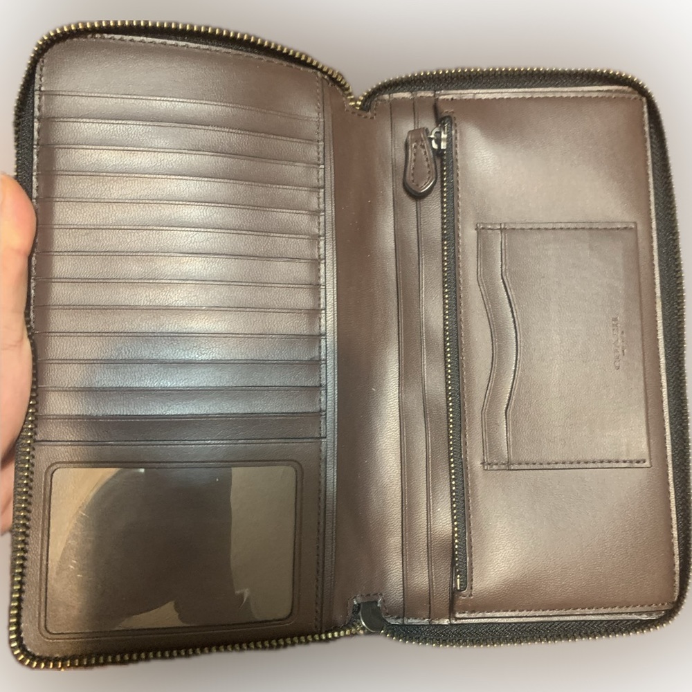 Coach Wallet - Picture 3 of 4